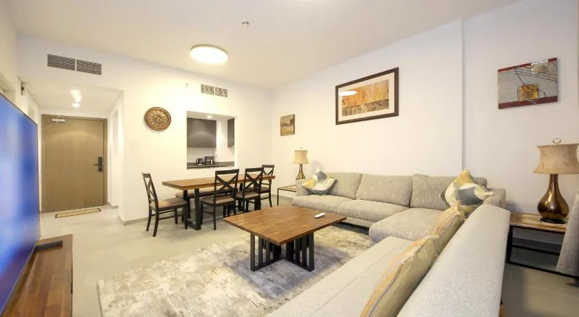 Silk Valley - Prime 1BR in Tiraz 6 | Steps from Dining & Entertainment - Image 1
