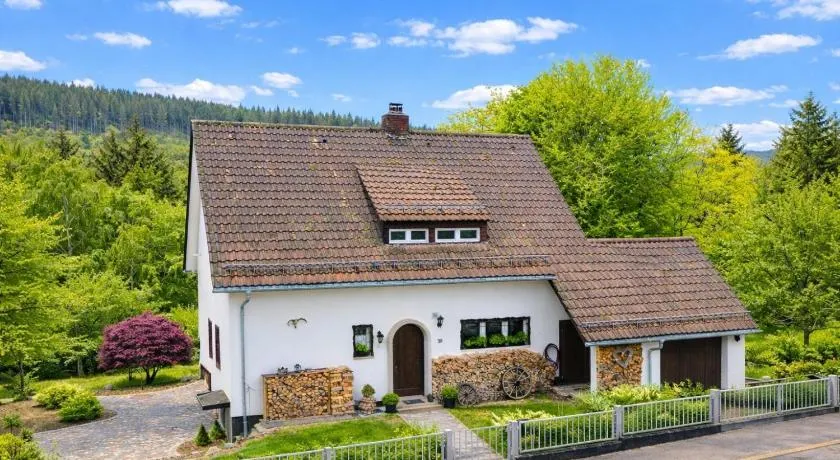 Maison conviviale et familiale avec jardin, sauna et barbecue | Vue montagne | Avec animaux admis - Image 1