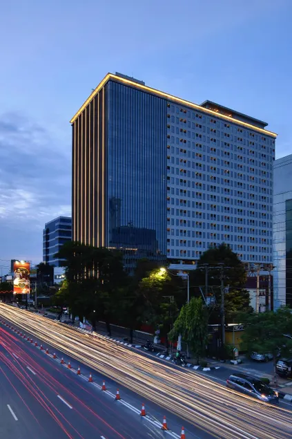 Louis Kienne Hotel Pandanaran - Image 1