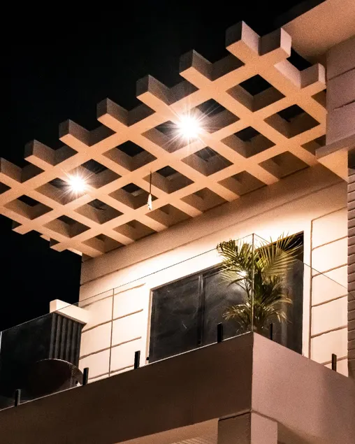 Saya's Abode - Railview Suites - Image 1