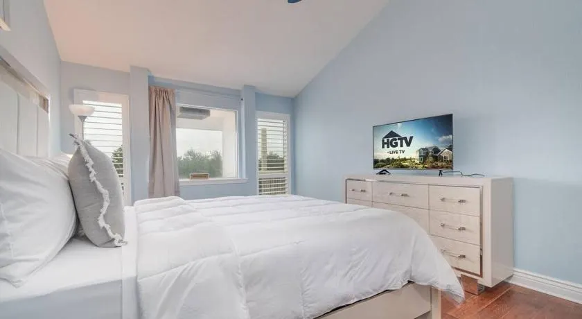 Cozy 3br/2bath vacation house at Lake Travis - Image 1