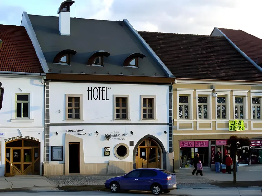 Hotel Čierny Orol - Image 1