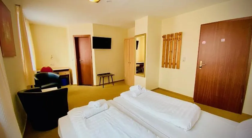 Hotel 194 - Image 1