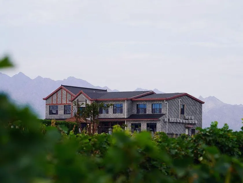 YingNong Wine Estate - Image 1