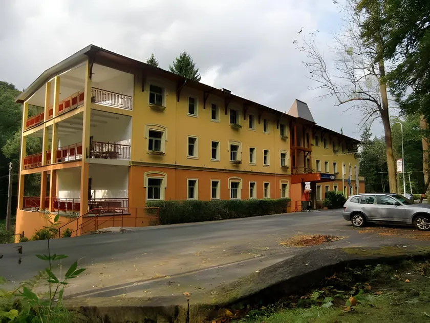 Hotel Mir-Jan SPA - Image 1