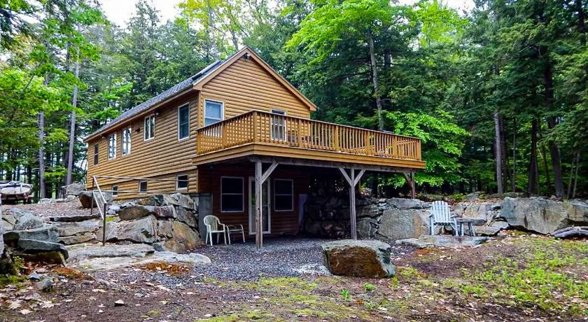 Waterfront cabin near Fish Cove with private dock, water access, firepit, grill - Image 1