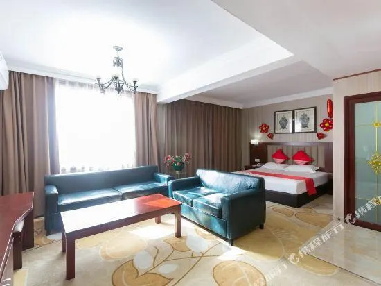 Huojia Dongxi Hotel - Image 1