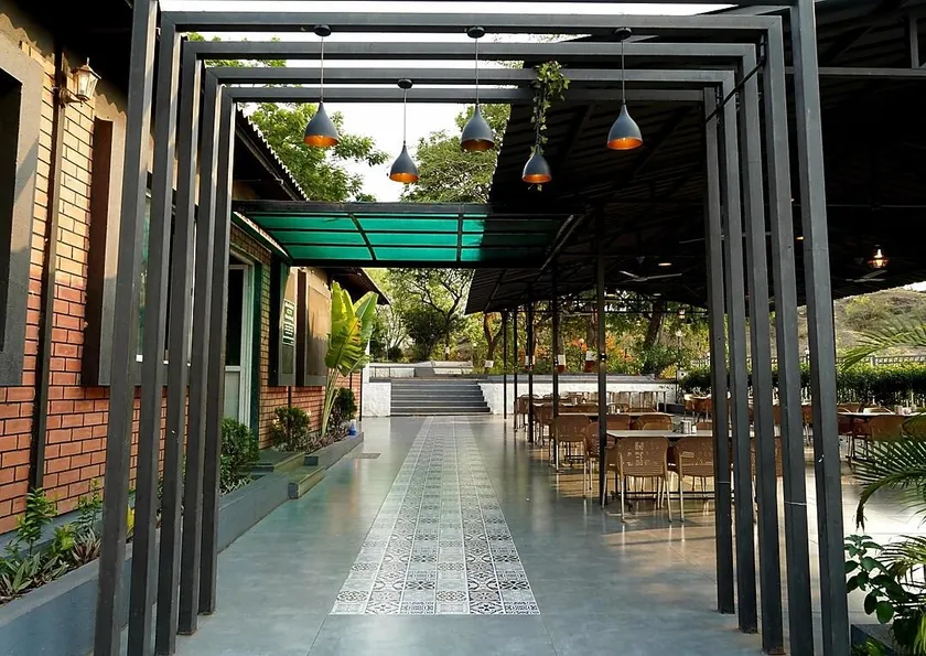 HOTEL JEEVAN - Image 1