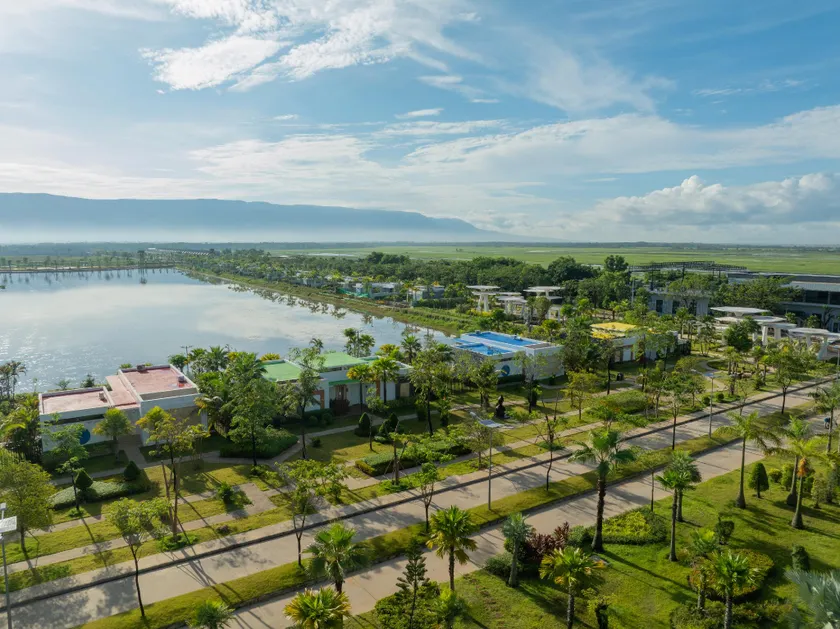 Wonderland Suites and Resort - Image 1