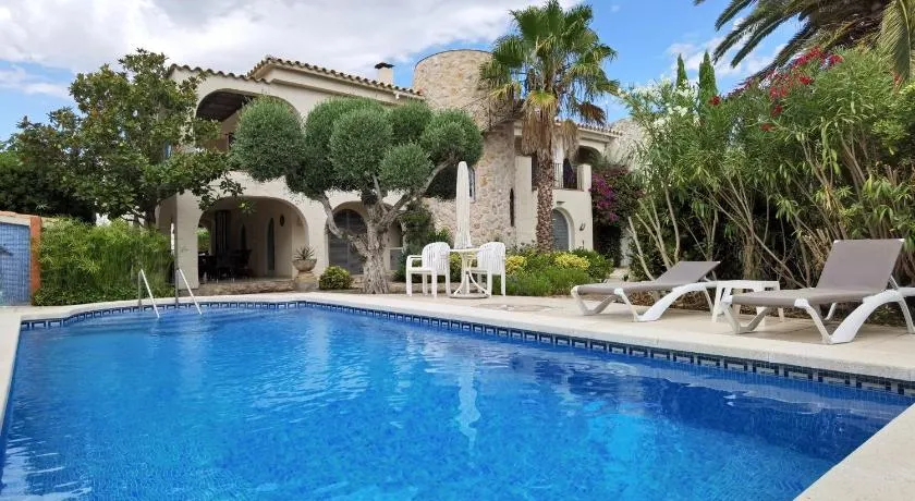 LEON INMO Villa Royal - 10500 - Image 1