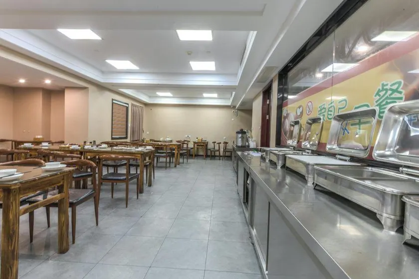 jingjiang hotel - Image 1