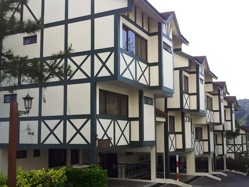 E Resort - Image 1