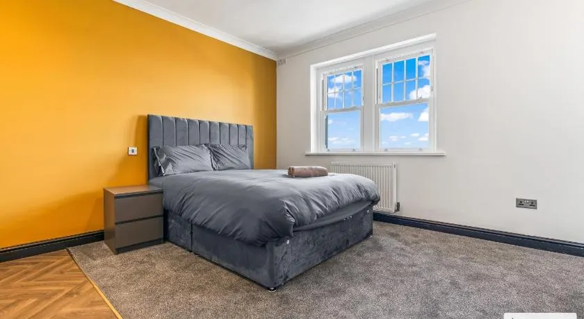 Seaside Apartments - Image 1