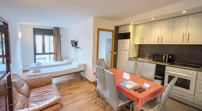 Apartamentos La Solana 3000 - Image 1