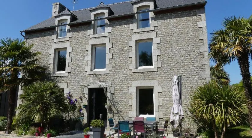 Les Palmiers de Bel Air - Image 1