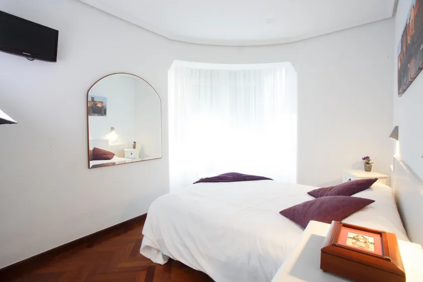 Hostal Costa Coruña - Image 1