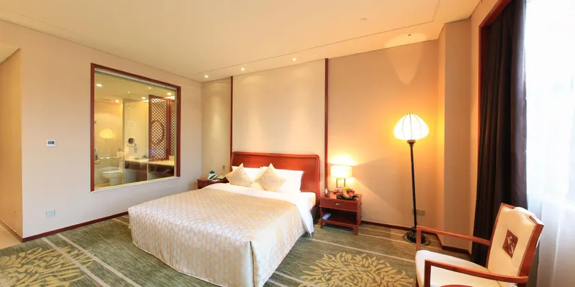 Liyumen Grand Hotel - Image 1