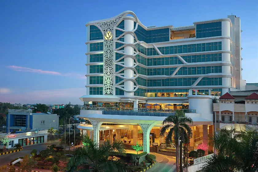 Golden Tulip Galaxy Hotel Banjarmasin - Image 1