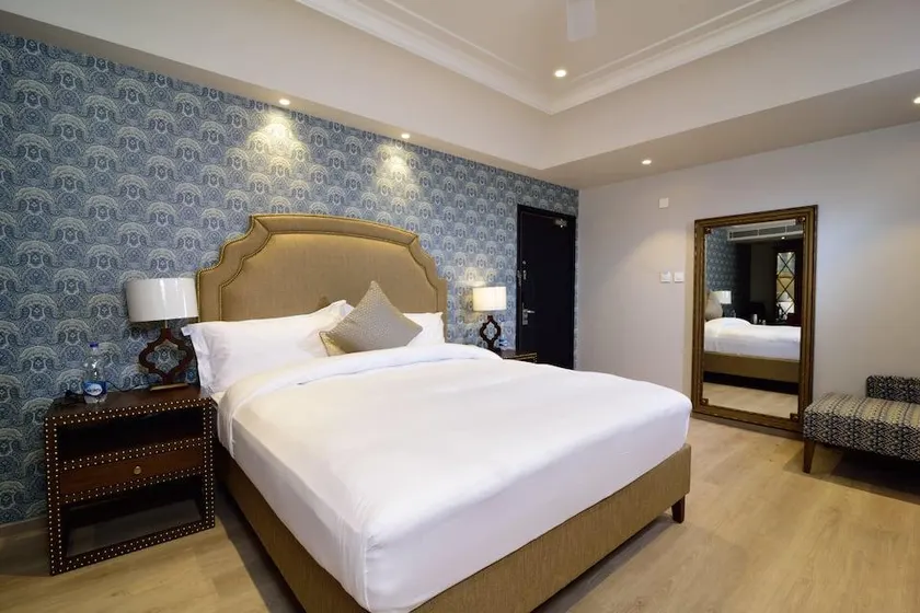 Orchard One Hotel - Image 1