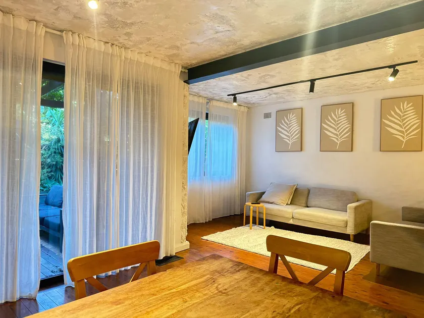 A spacious Family Retreat near the Beach - Image 1