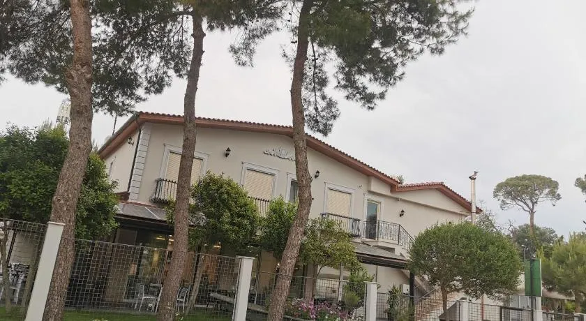 Hotel Pelikan - Image 1