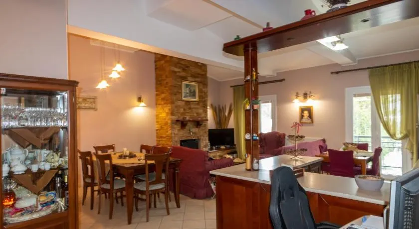 Aristotelis Apartment - Image 1