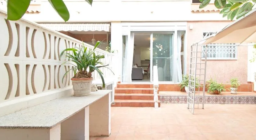 Apt. Joaquin Sorolla, 8 - Image 1
