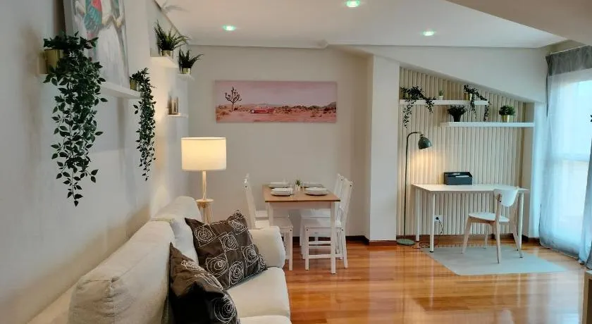 APARTAMENTO FAMILIAR - Solares RH 16 - Image 1