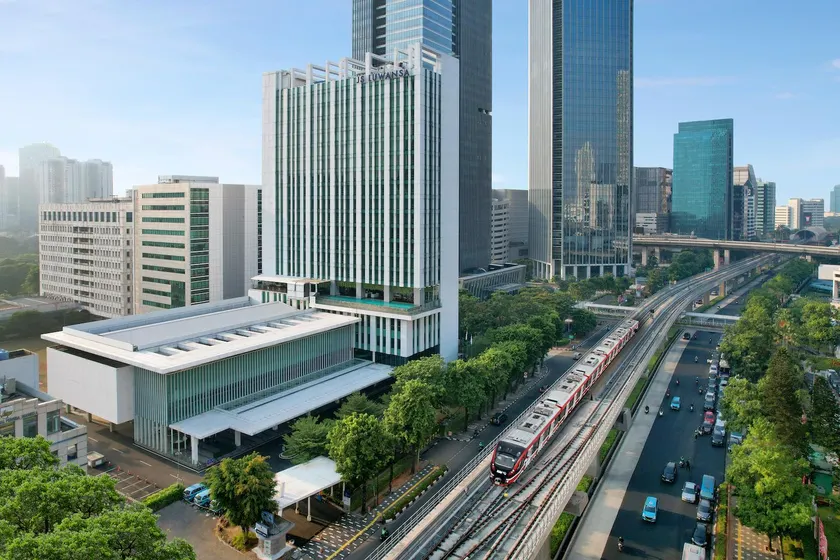 JS Luwansa Hotel & Convention Center - Image 1