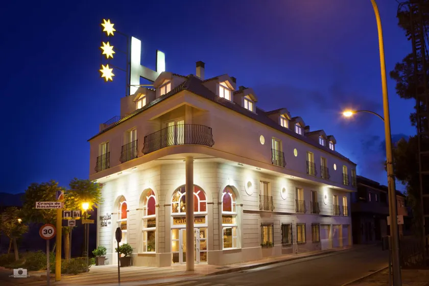 Hotel Versalles - Image 1