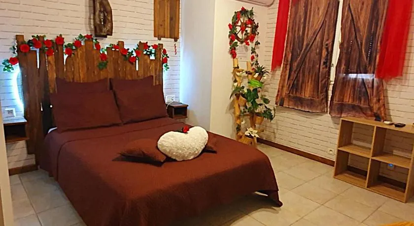 Studio19 Cosy Sauna Jacuzzi et jardinet privatifs - Image 1