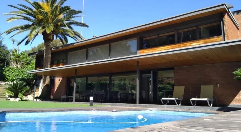 VILLA DEL BOSQUE - Image 1