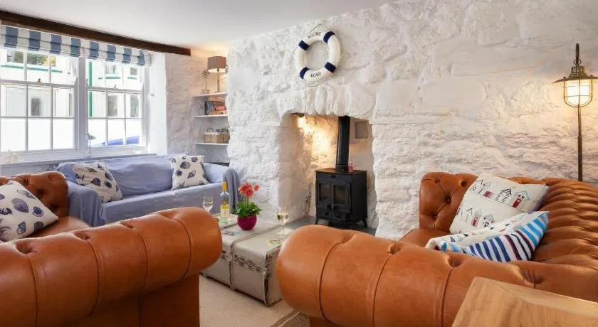 3 Bed in Shaldon oc-seadrc - Image 1