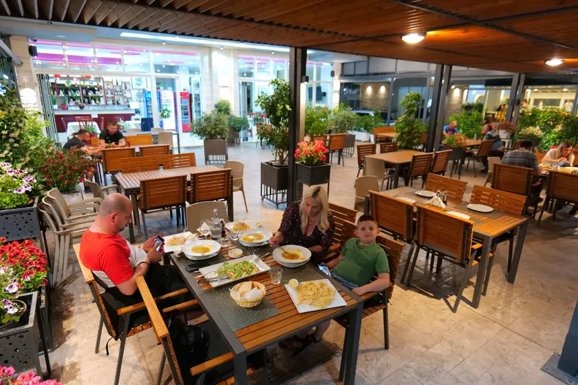 Almare Apartments - Image 1