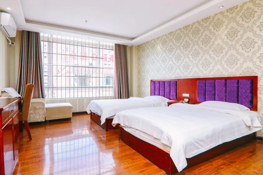 Qian-Gui Business Hotel - Image 1