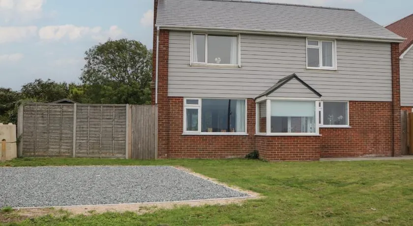 Walmer Court Farmhouse - Image 1