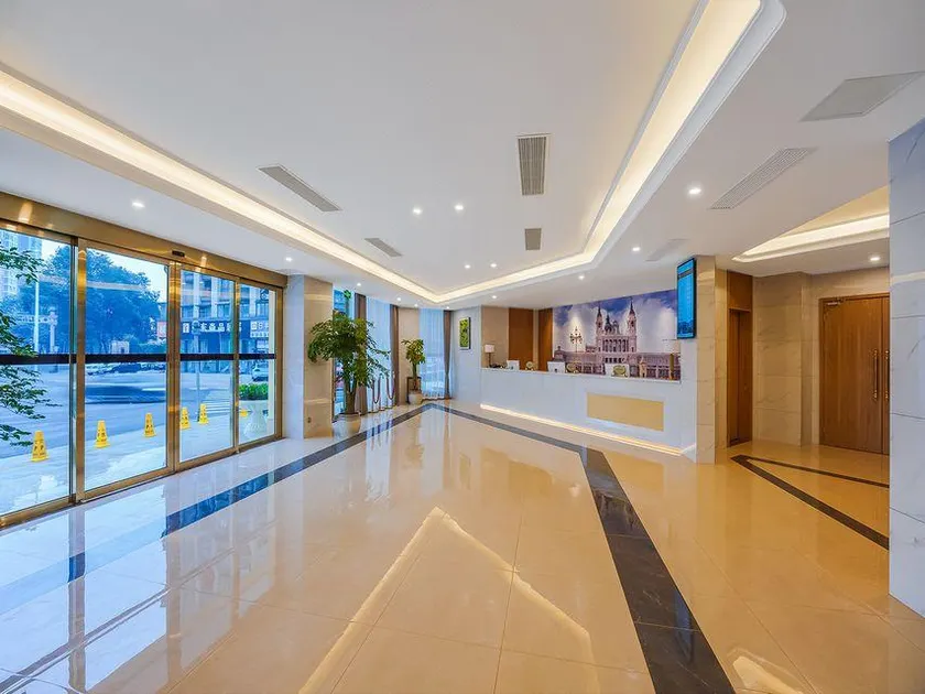 Vienna 3 Good Hotel (Chengdu Qingbai River Tonghua Avenue Store) - Image 1