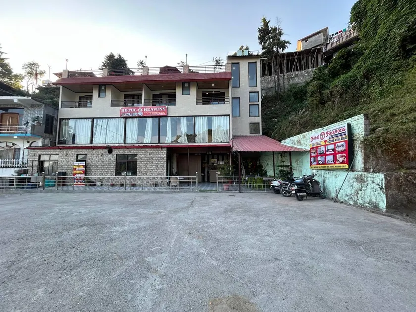 Hotel 7 Heavens - Image 1
