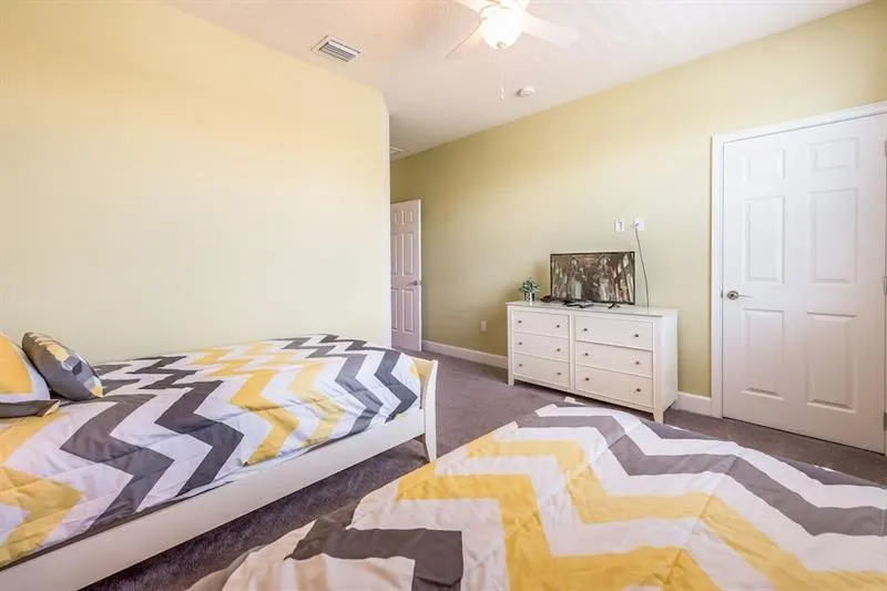 Serenity by VHC Hospitality - Image 1