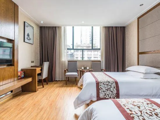 Shiman Hotel - Image 1