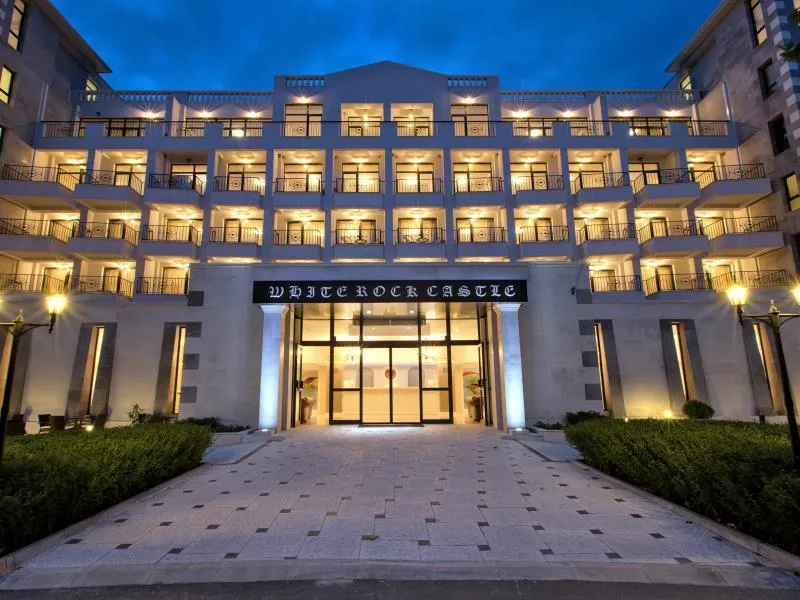 White Rock Castle Suite Hotel & SPA - Image 1