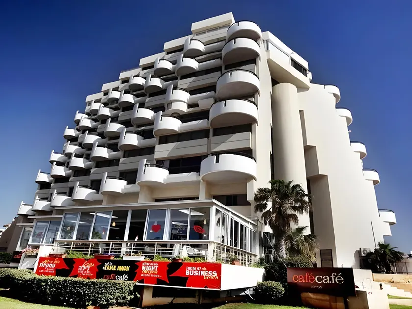 Marine Heights Suites - Image 1