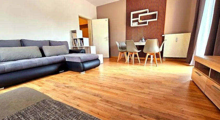 Apartment 7-10 - Image 1