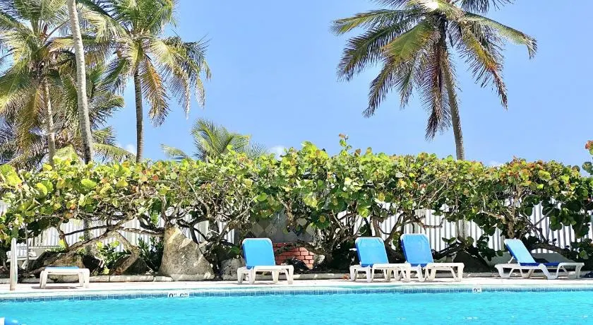 KASA El Sol by the Sea with Pool and Parking - Image 1