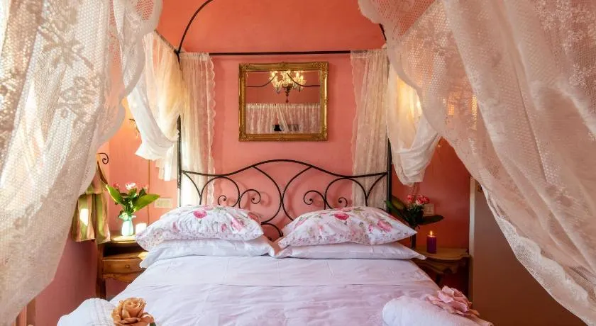 BIBI BOUTIQUE AREZZO Living Suite Rosafragola & Verdeconiglio - Image 1