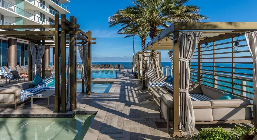 25 min to FIFA! Lyfe Resort Oceanfront Luxury Apartment - Exclusive Stay in Hollywood Beach - Image 1