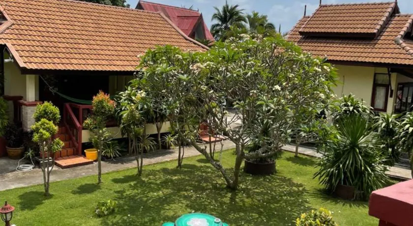 Starlight Haadrin Resort - Image 1