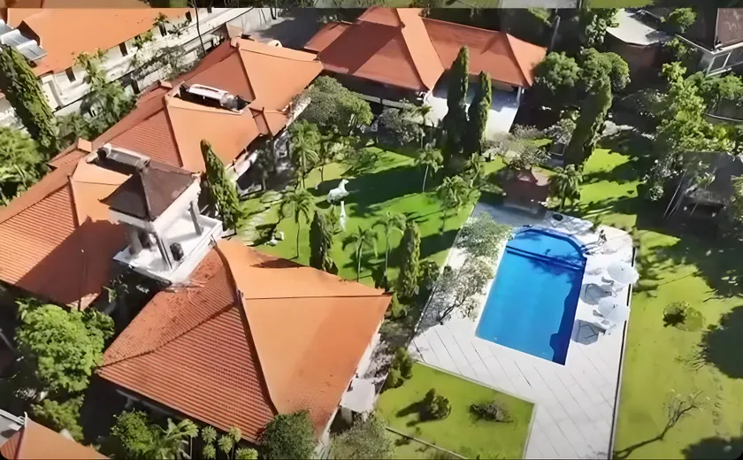 Bali Bungalo Hotel - Image 1