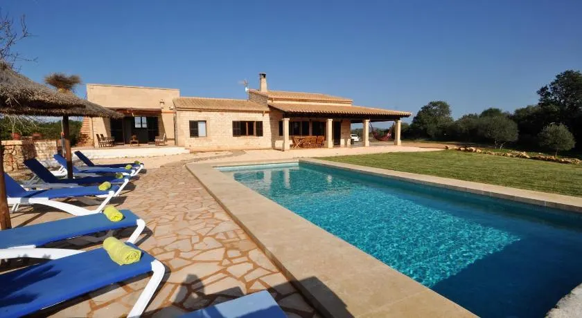 Finca Tiana - Image 1