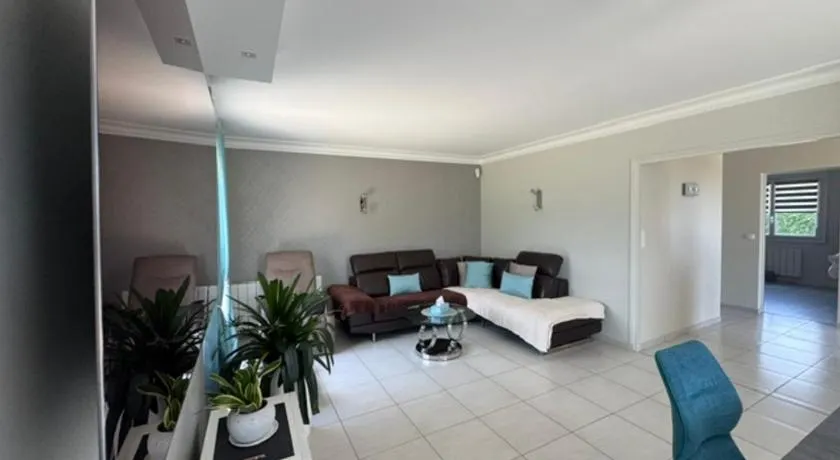 Calm house near Caen plains and beaches - Image 1